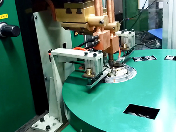 碳刷點(diǎn)焊機(jī)